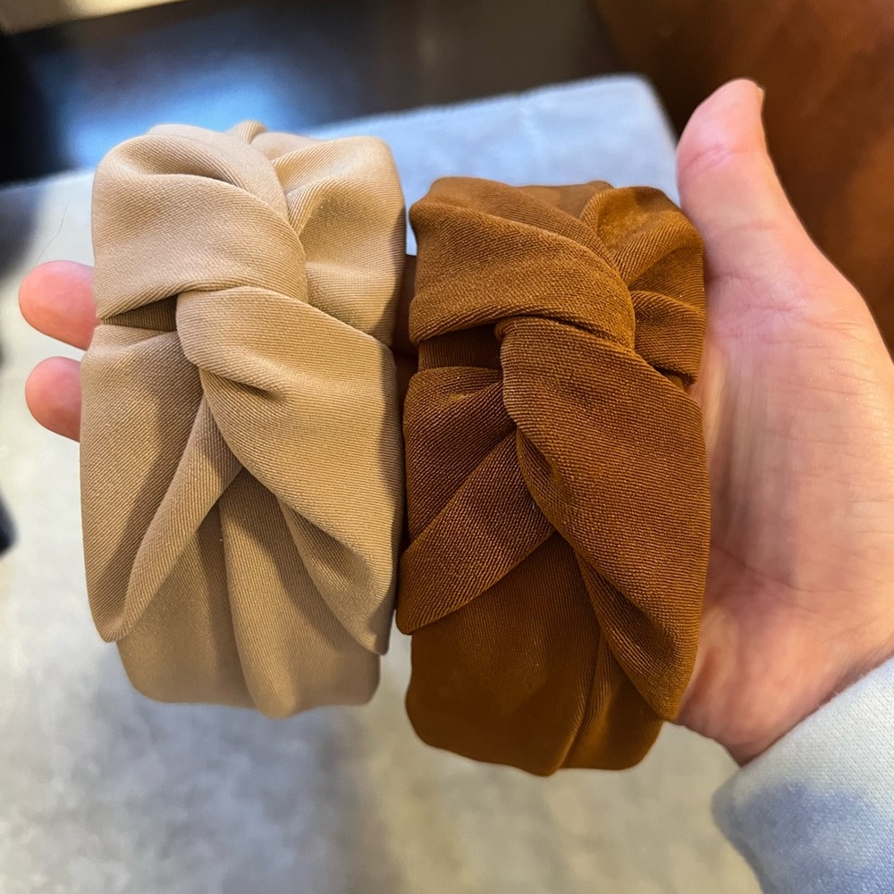 Two headbands with tie knot in the middle